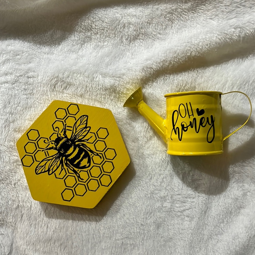 Two piece, Honeybee decor, set for tiered tray or shelf